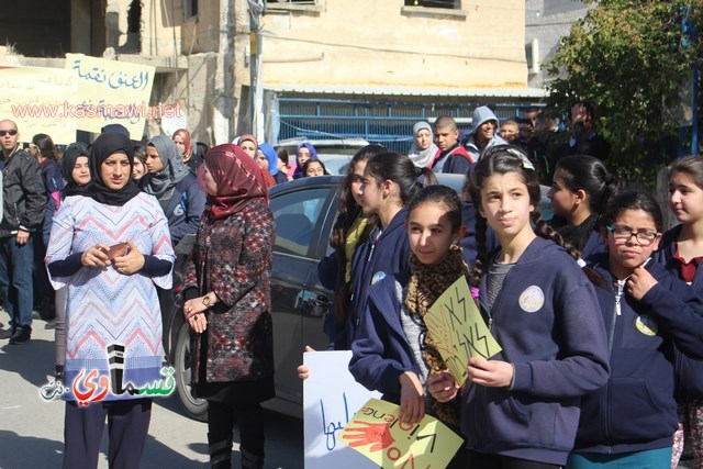 فيديو: رئيس البلدية في المسيرة التضامنية مع الاستاذ طارق ورسالة الى الشرطة  تحصيلكم وانجازاتكم في السنوات الاخيرة صفر   